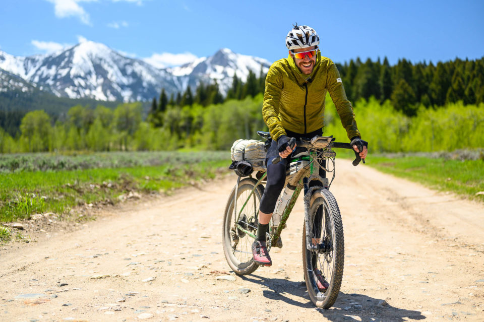 Tracking the 2022 Tour Divide (part 1): Light Stalking