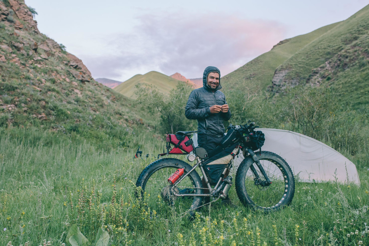 Packing bikepacking bags, Joe Cruz